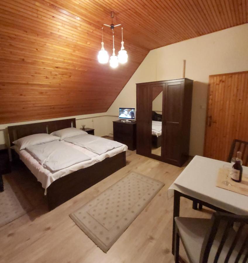 Marika-Lak Apartment Siofok Bagian luar foto