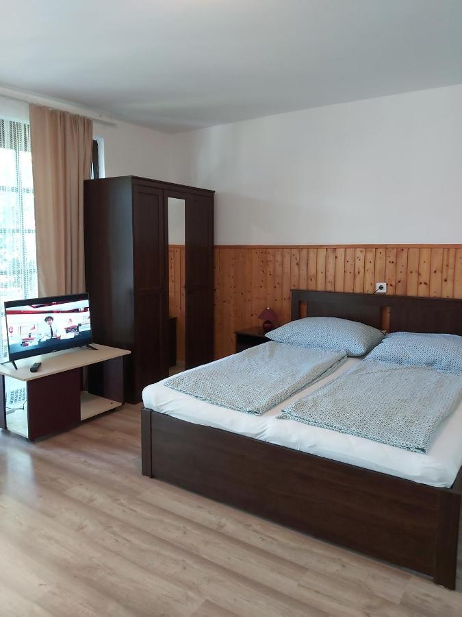 Marika-Lak Apartment Siofok Bagian luar foto
