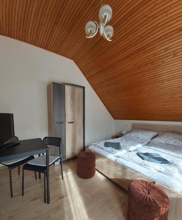 Marika-Lak Apartment Siofok Bagian luar foto